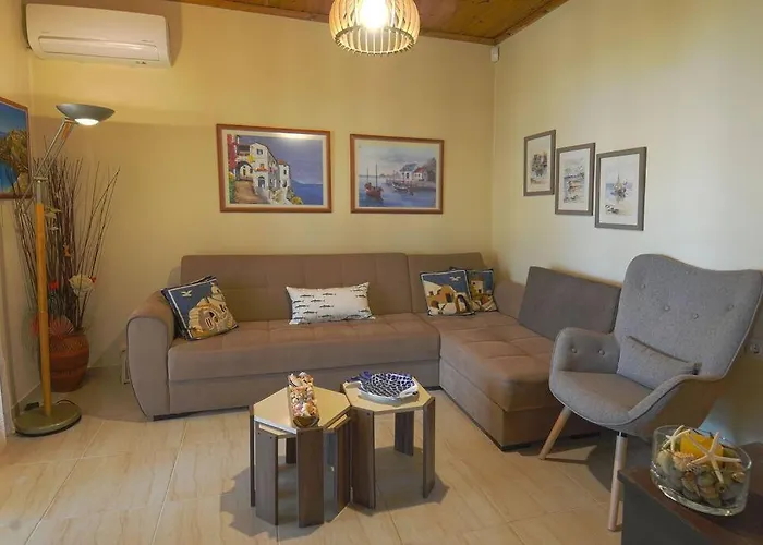 One Step ι Seaside ι Quiet ι